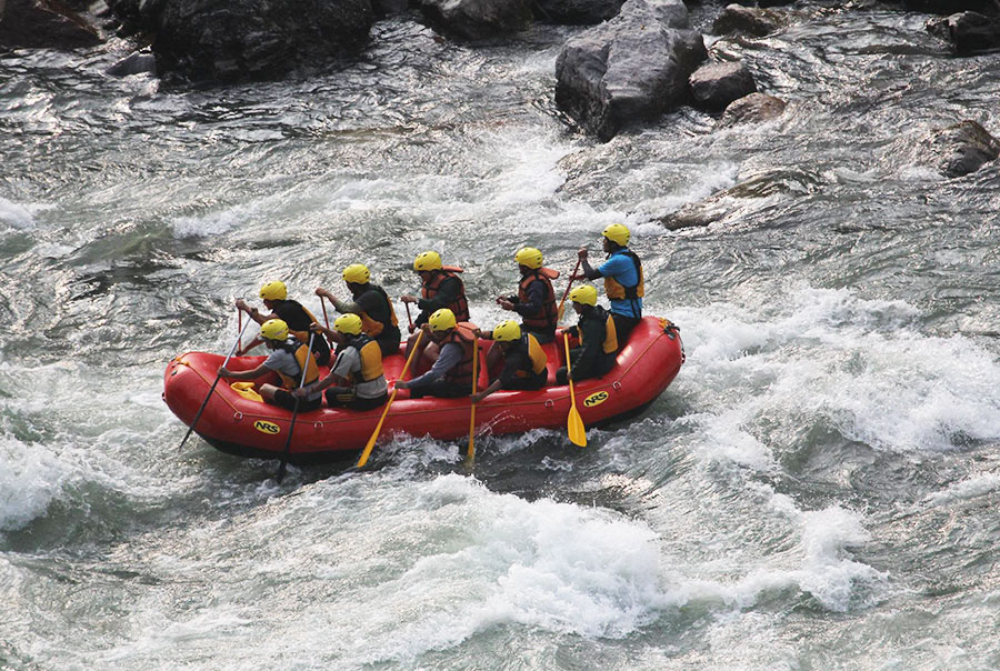 Rafting in Smiling Tusker