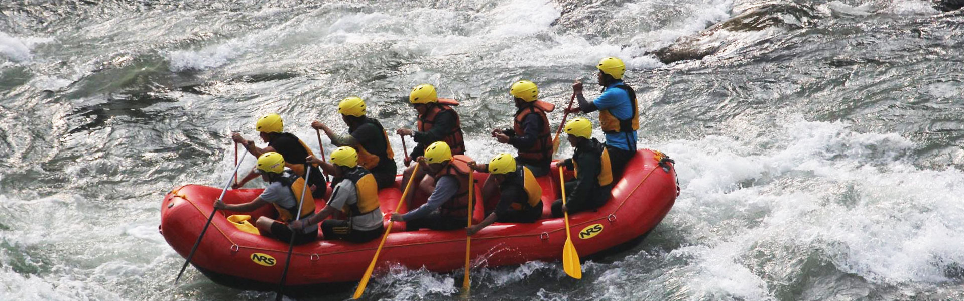 Rafting in Manas